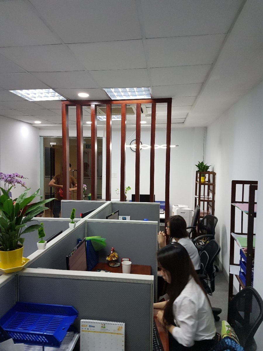 bàn làm việc văn phòng