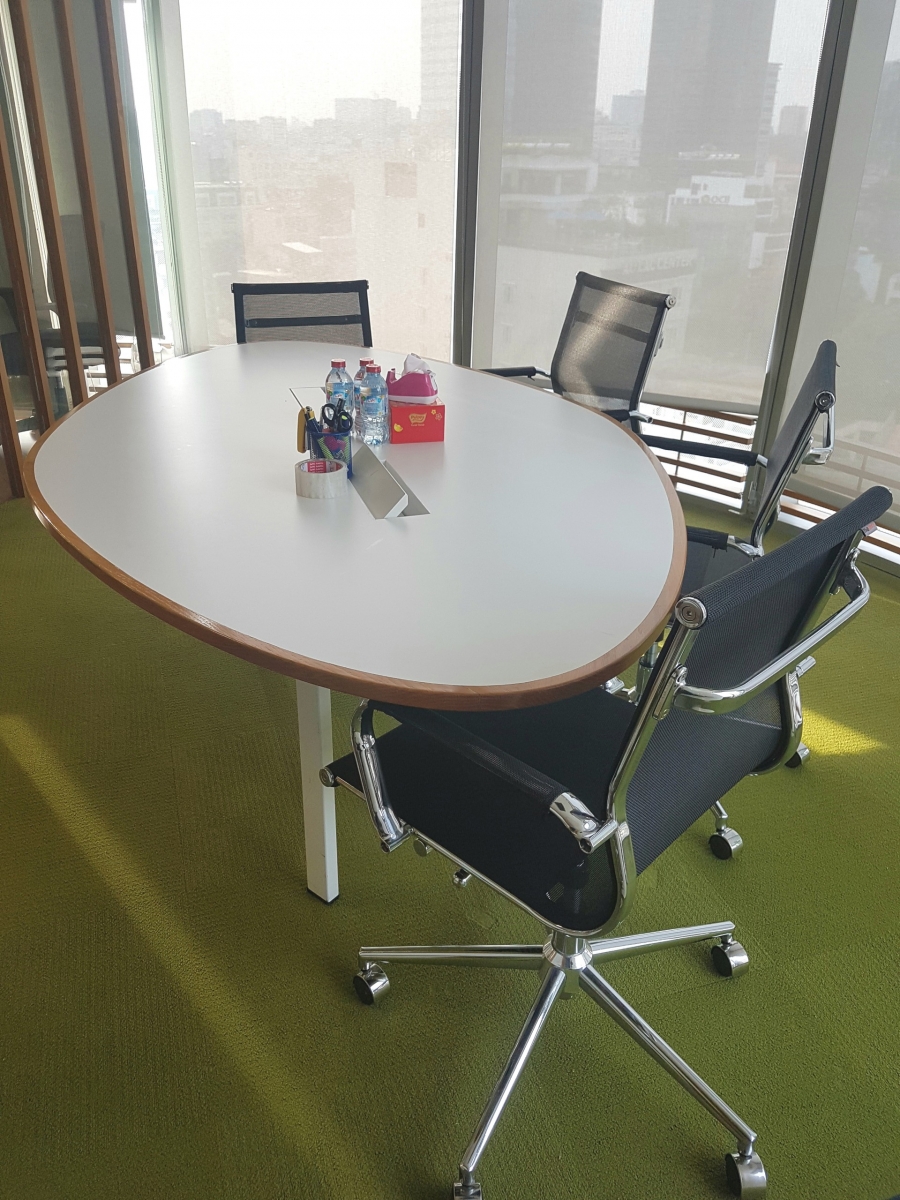 ghe nhan vien van phong